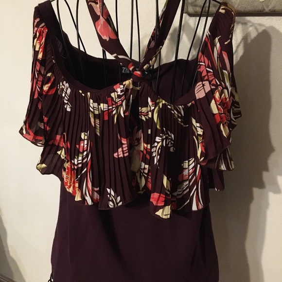 New York n Company off the shoulder top NWT - Picture 6 of 8